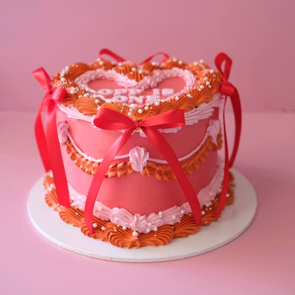 Vintage Heart Cake | Sprinkle-tastic & Coquette