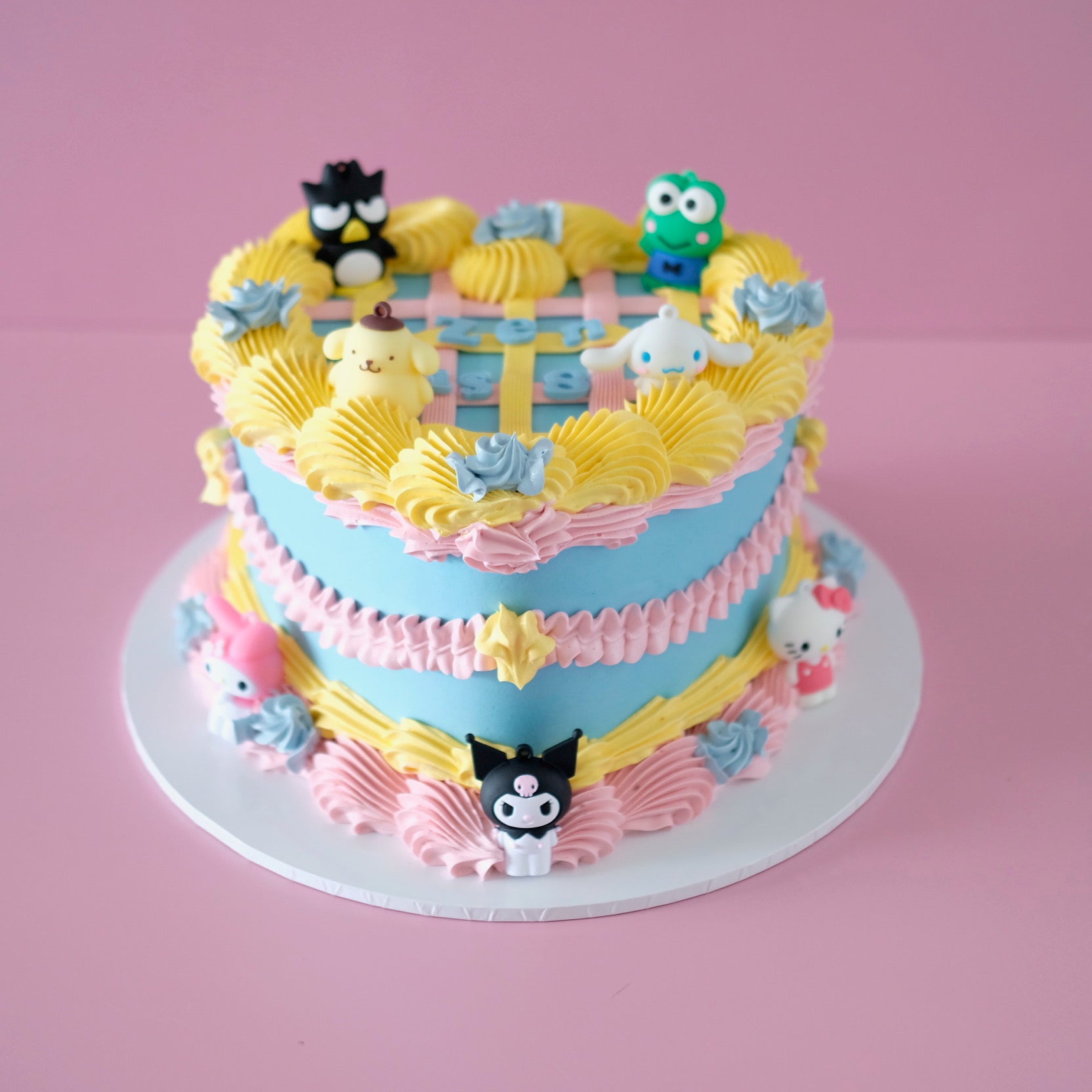 Vintage Heart Cake | Sanrio Theme