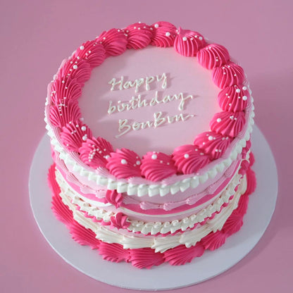 Round Vintage Cake | Elegant