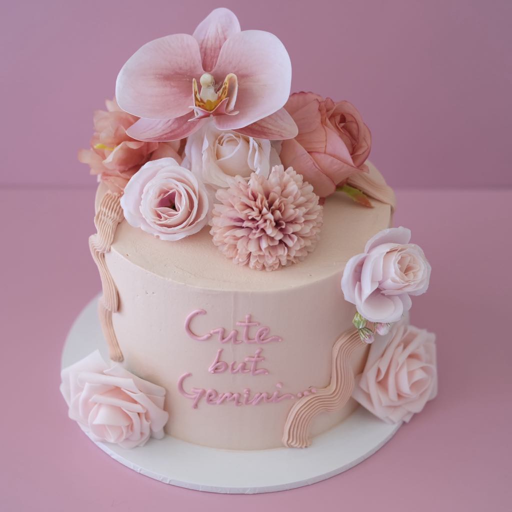 Blush Bloom | Squiggle Cake