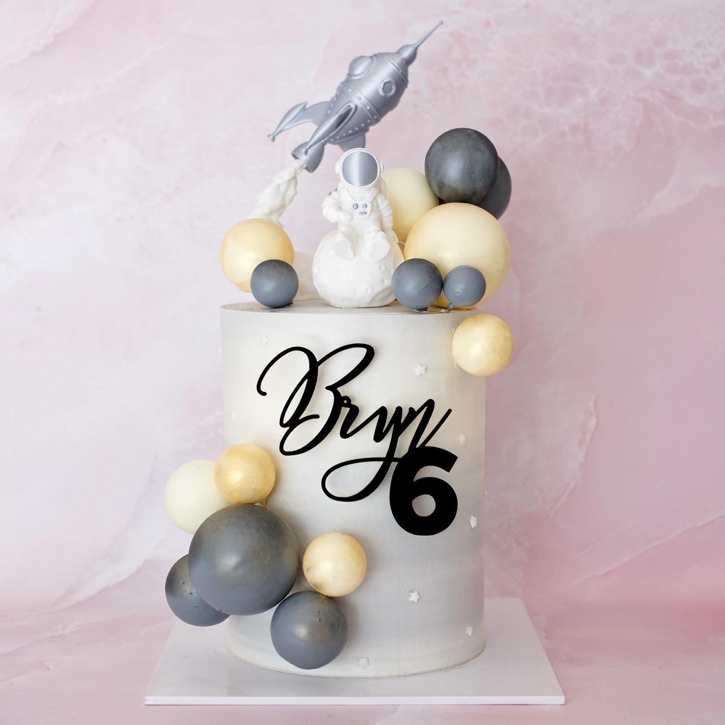 Astronaut Rocket Space | Themed Novelty Cake