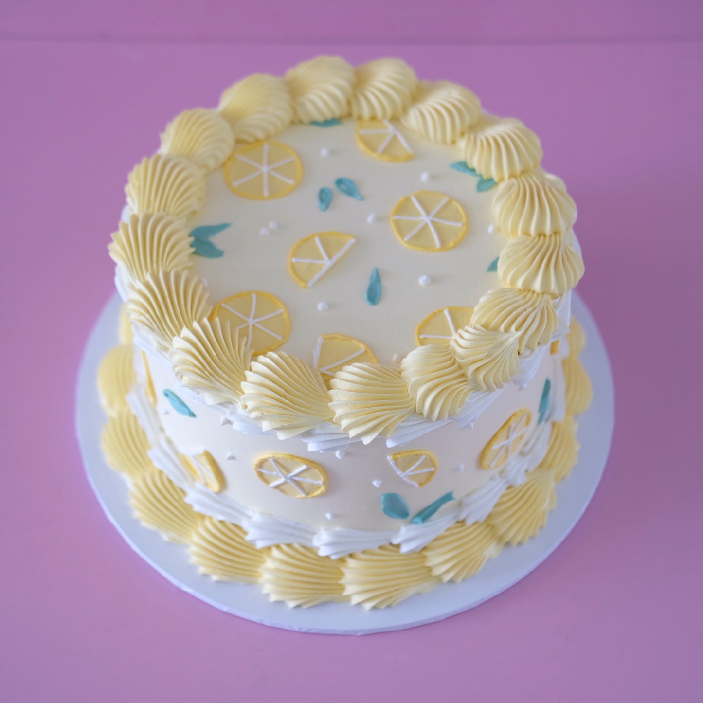 Lemon Squeezy | Vintage Round Doodle Cake