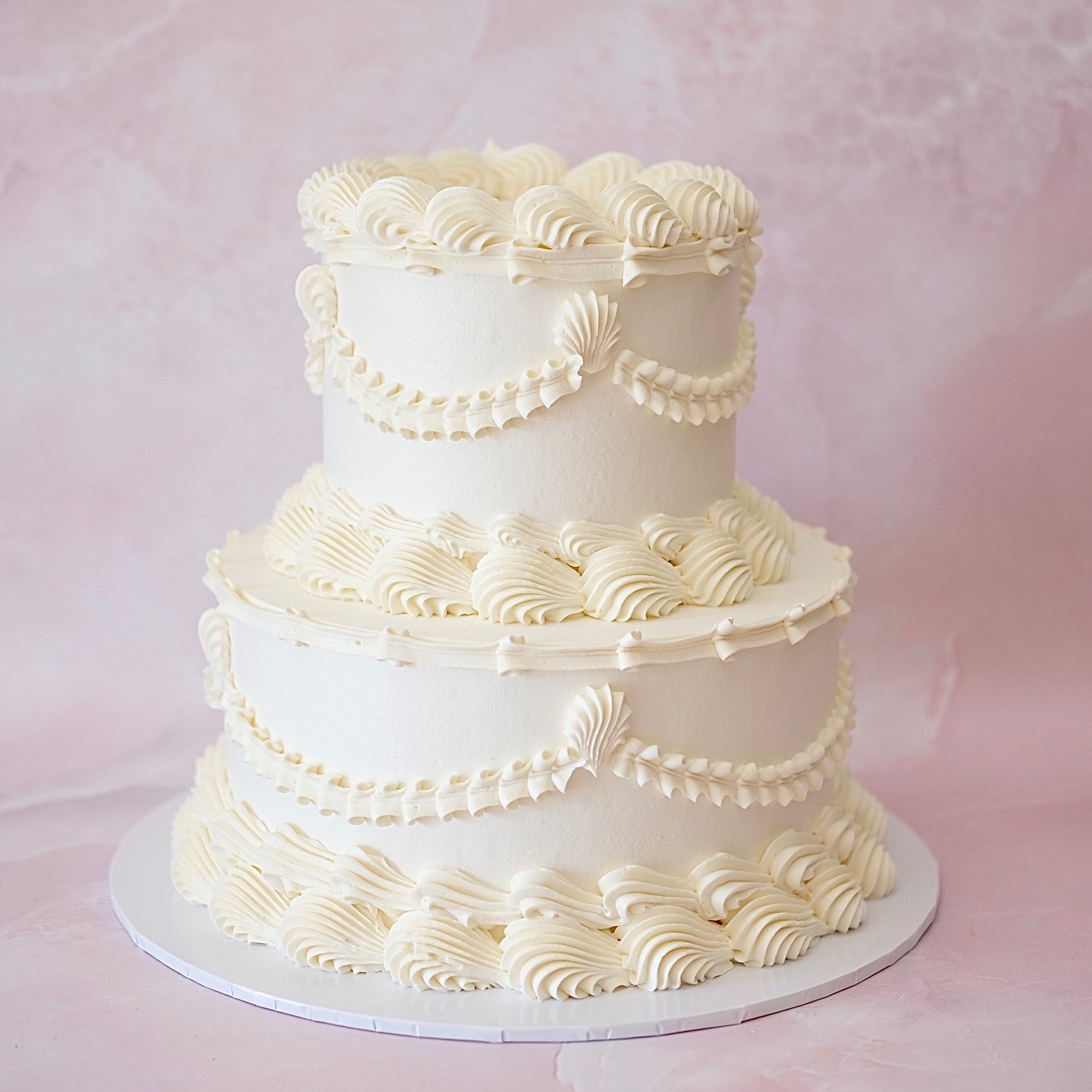 Classic Round Vintage Cake | 2 Tiers