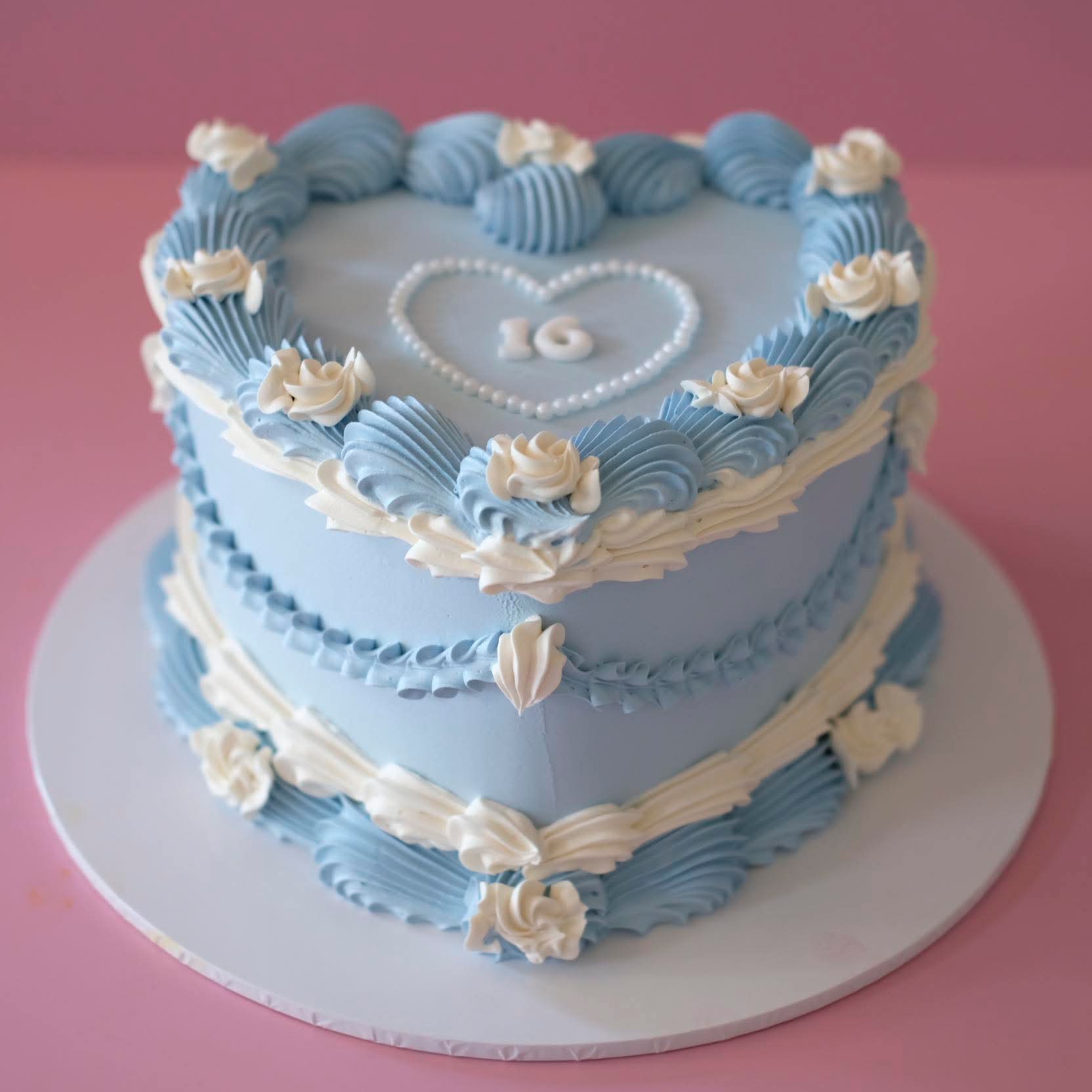 Pearl Heart Plaque & Rosette | Vintage Heart Cake