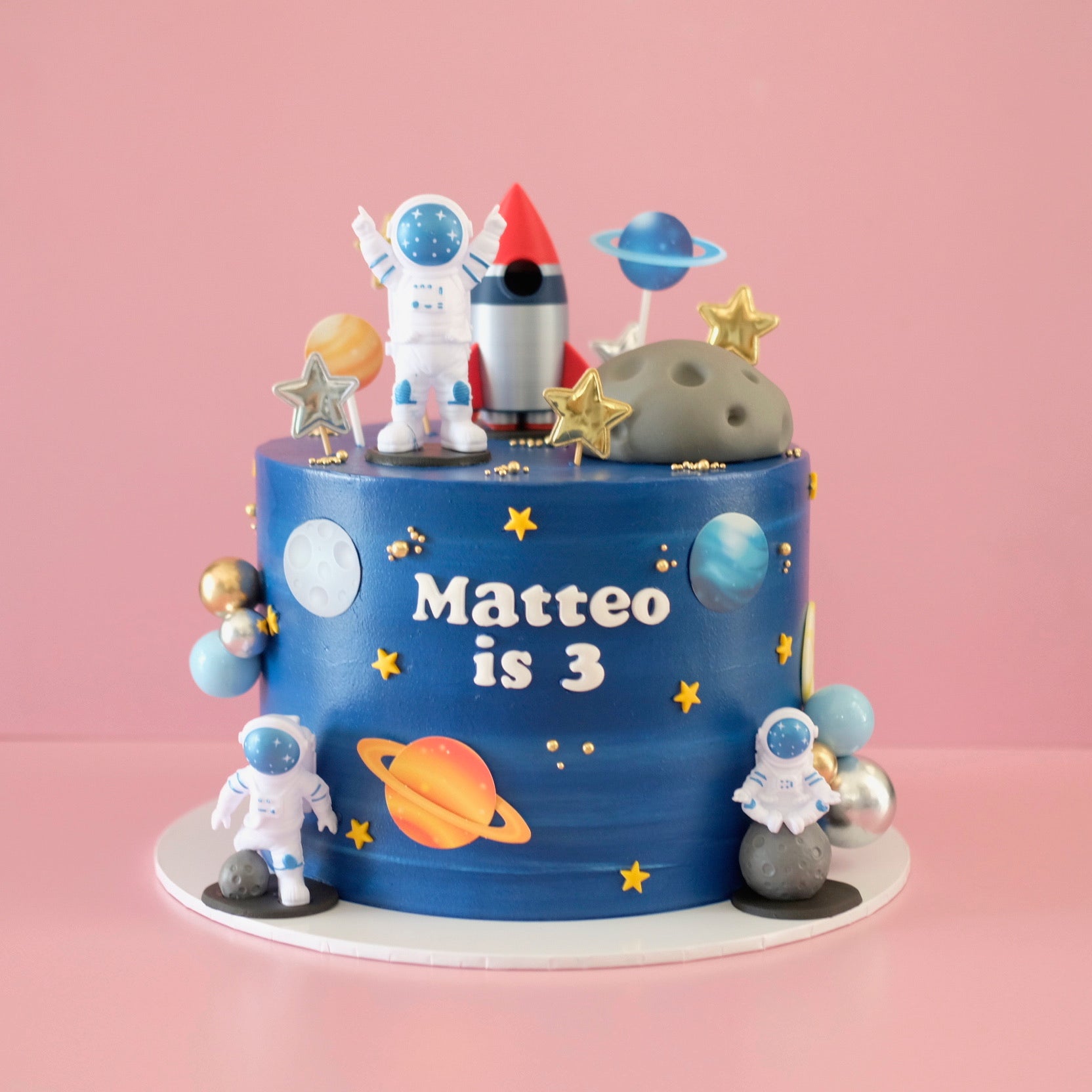 Astronaut Out of this World | Themed Novelty Cake