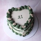 Vintage Heart Cake | Rosette & Pearls