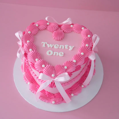 Vintage Heart Cake | Pearl White & Coquette