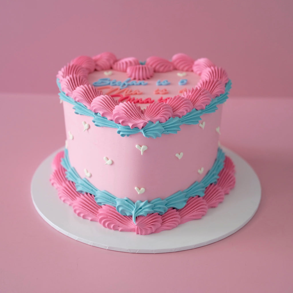 Vintage Heart Cake | Mini Hearts