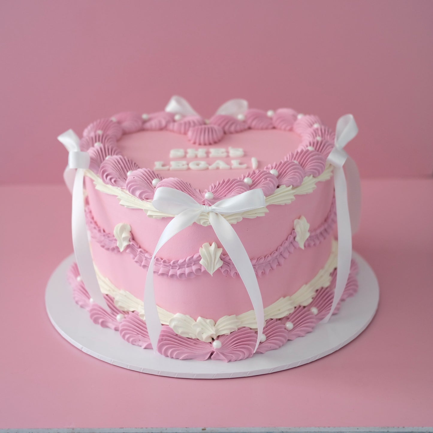 Vintage Heart Cake | Pearl White & Coquette