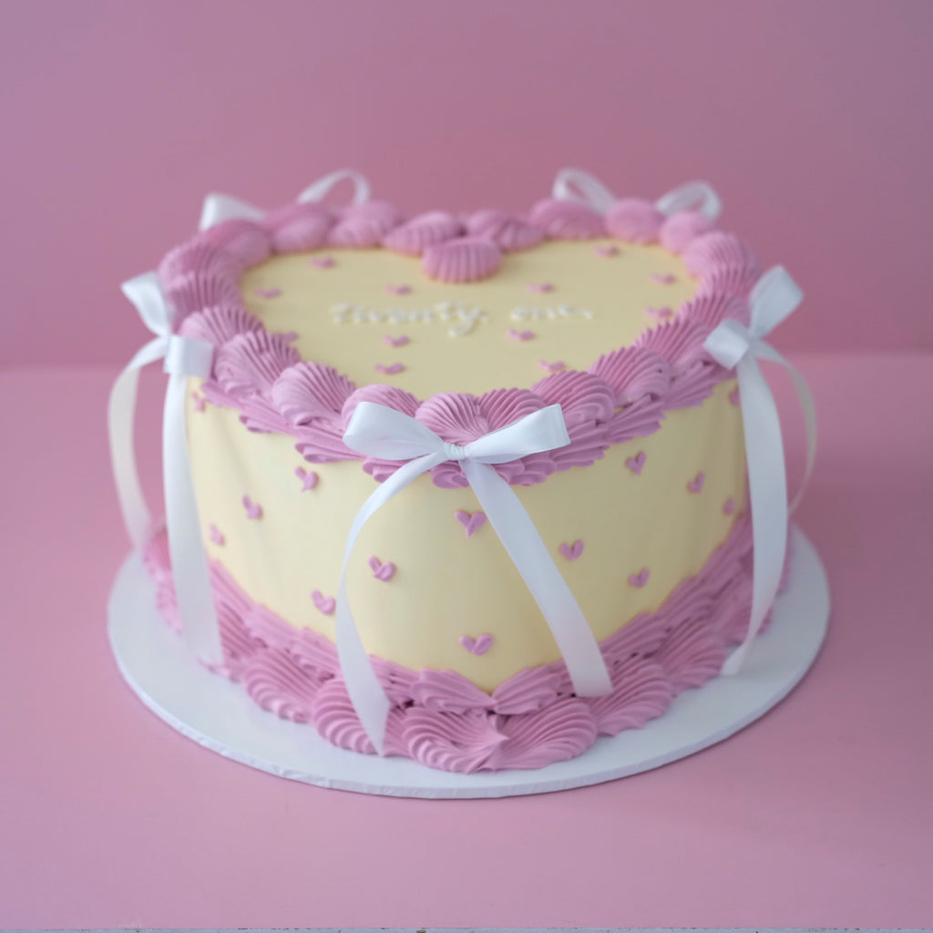 Vintage Heart Cake | Mini Hearts & Coquette