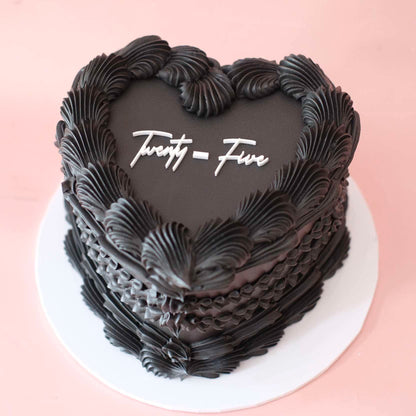 Double Ruffle Vintage Heart Cake | Monochrome