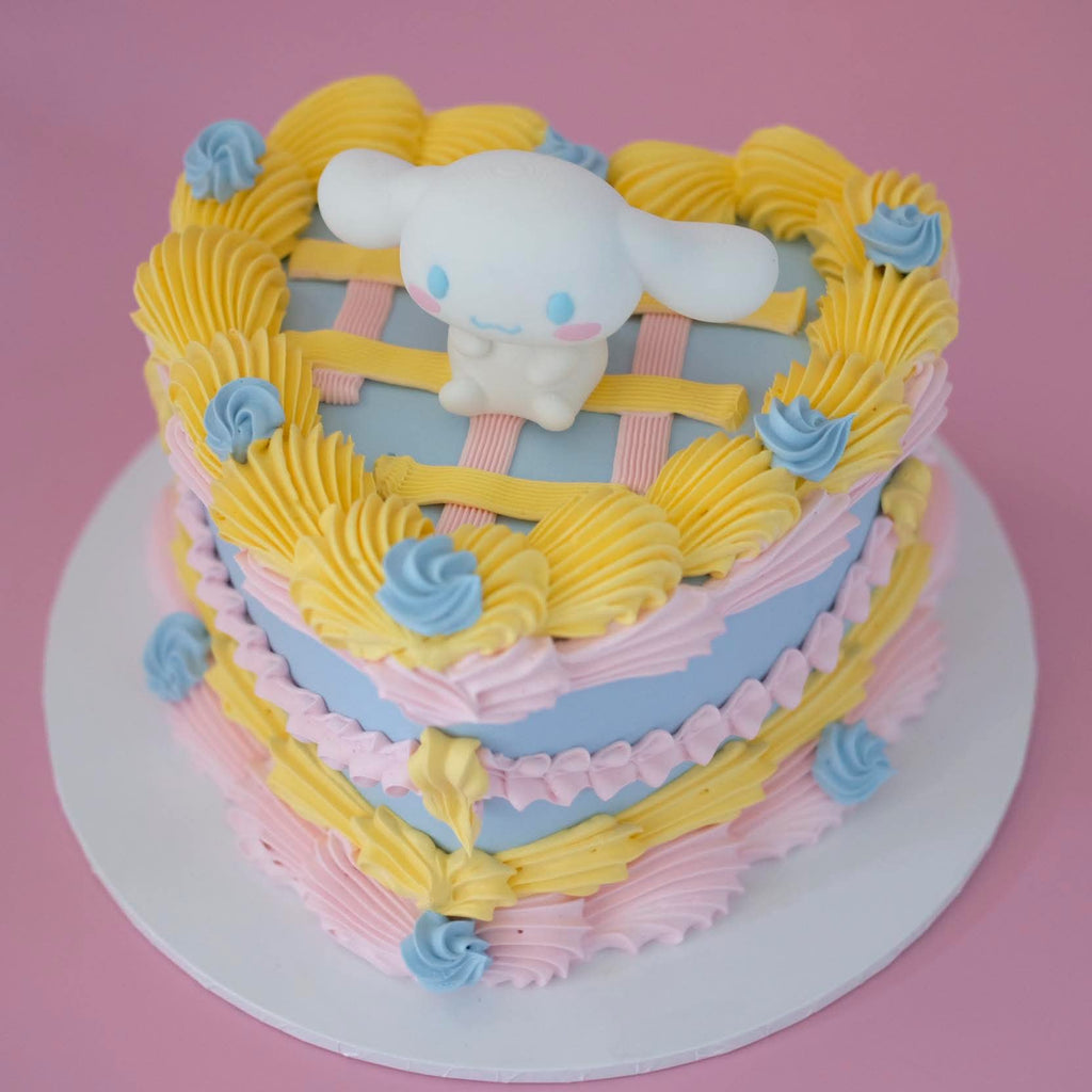 Vintage Heart Cake | Sanrio Theme