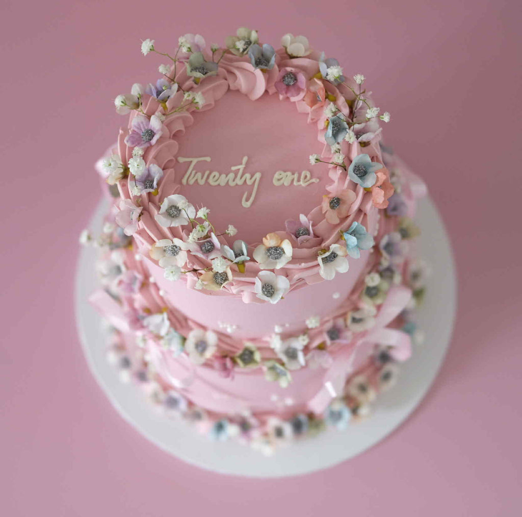 Enchanted Round Coquette Vintage Cake | 2 Tiers