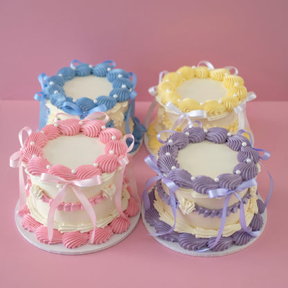 Mini Round Vintage Cake | Pearl White & Coquette