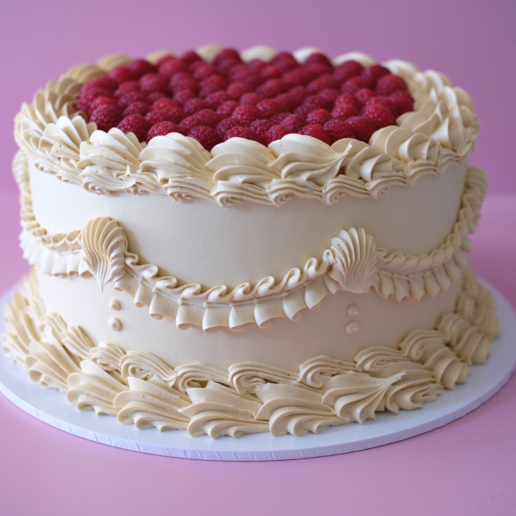 Vintage Round Cake | Fresh Raspberry - ELOISE