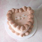 Basic Vintage Heart Cake | Monochrome