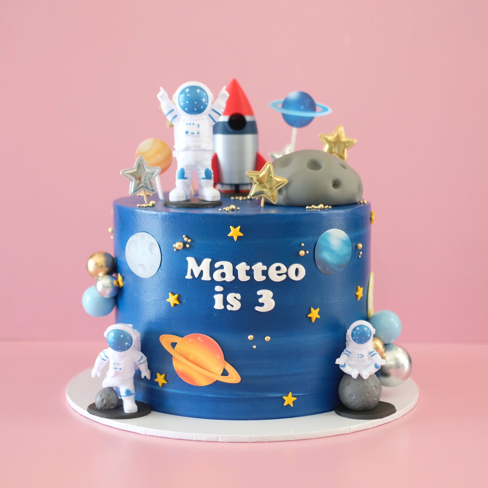 Astronaut Out of this World | Themed Novelty Cake