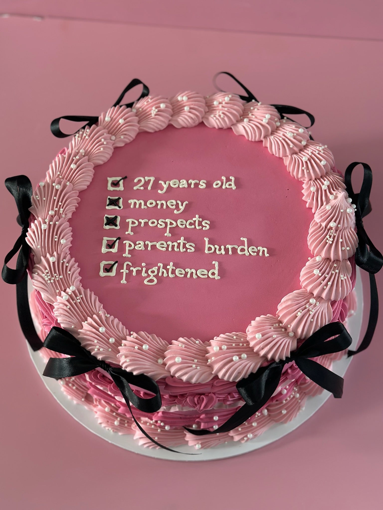 Vintage Round Cake | Pride and Prejudice