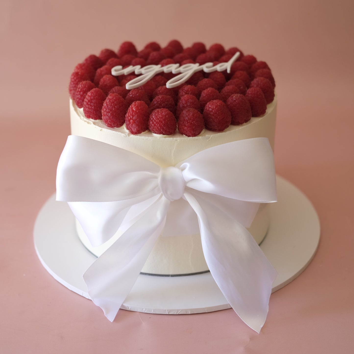 Fresh Raspberries & Bow Vintage Cake