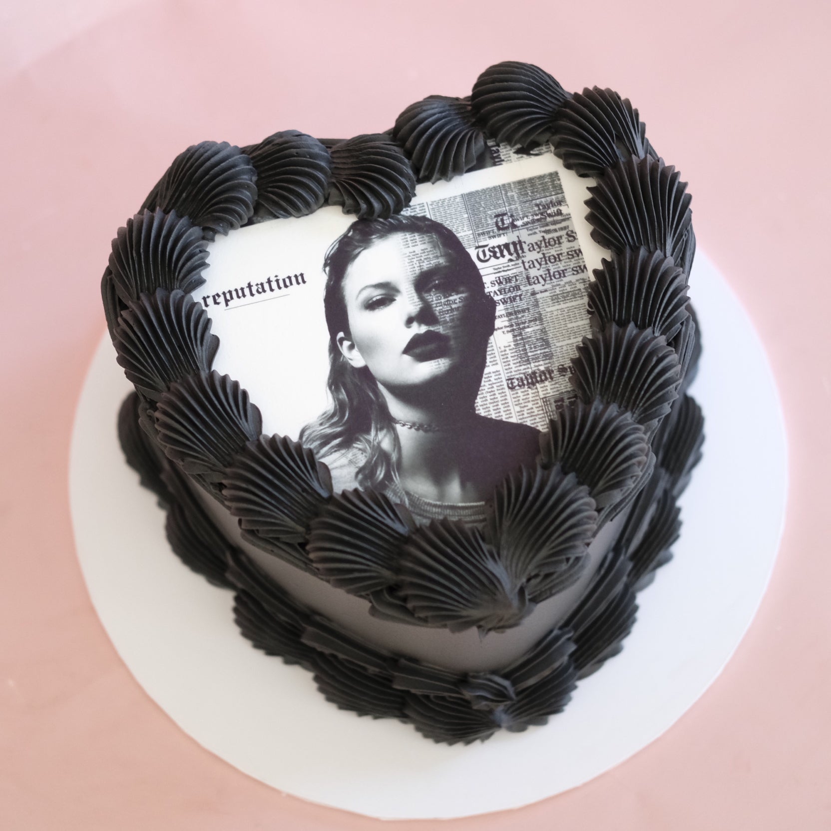 Edible Image Vintage Cake | Monochrome