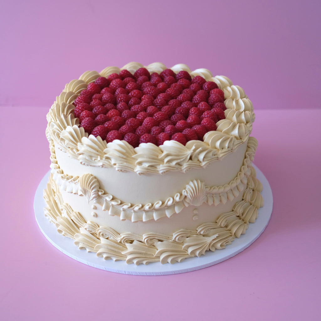 Vintage Round Cake | Fresh Raspberry - ELOISE