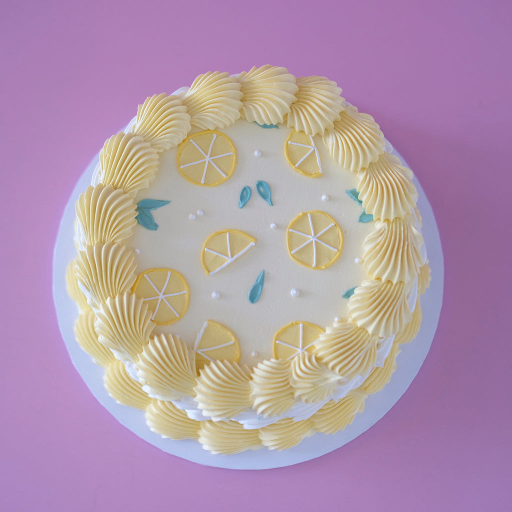 Lemon Squeezy | Vintage Round Doodle Cake