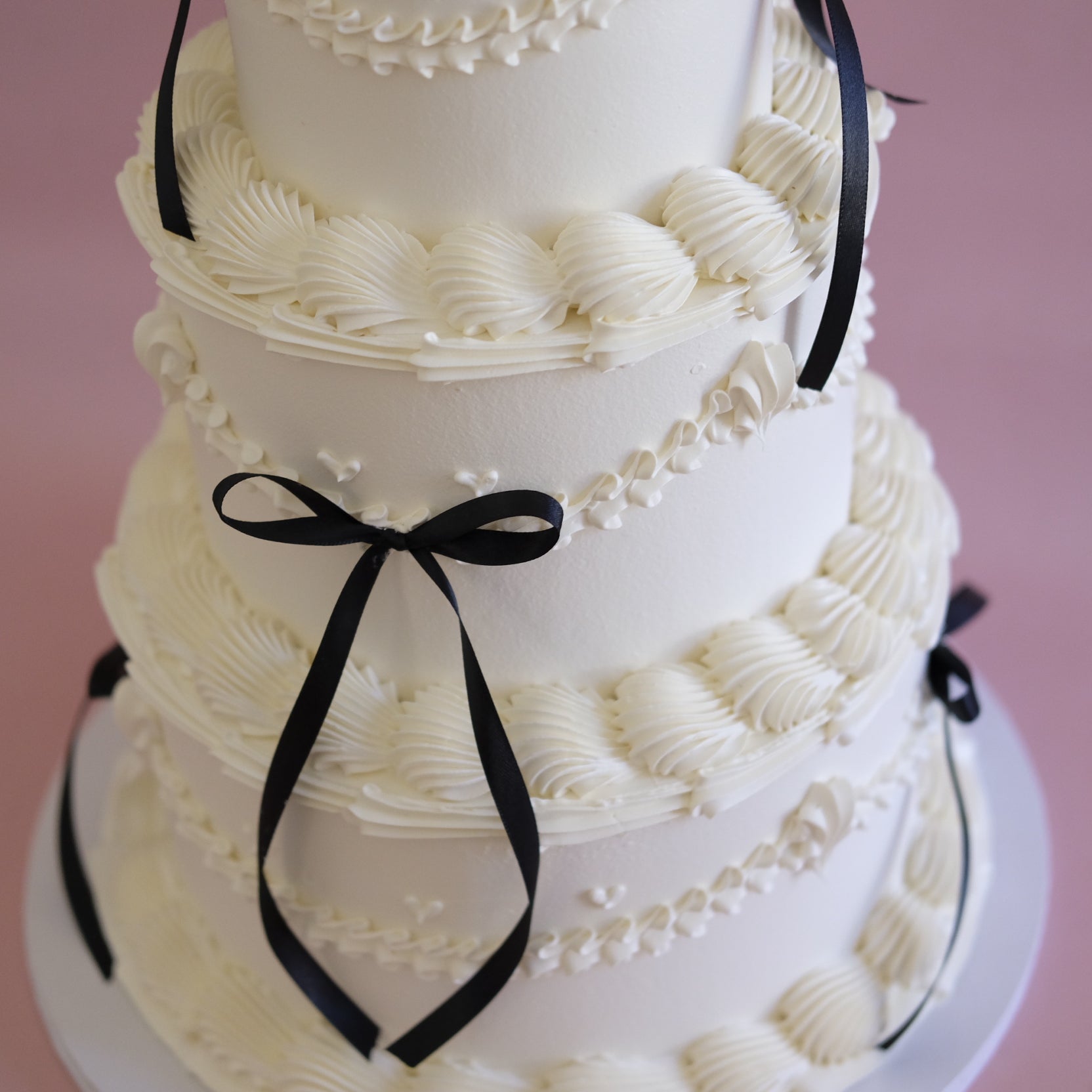 Classic Mini Hearts Round Vintage Cake | 3 Tiers & Coquette / MONOCHROME