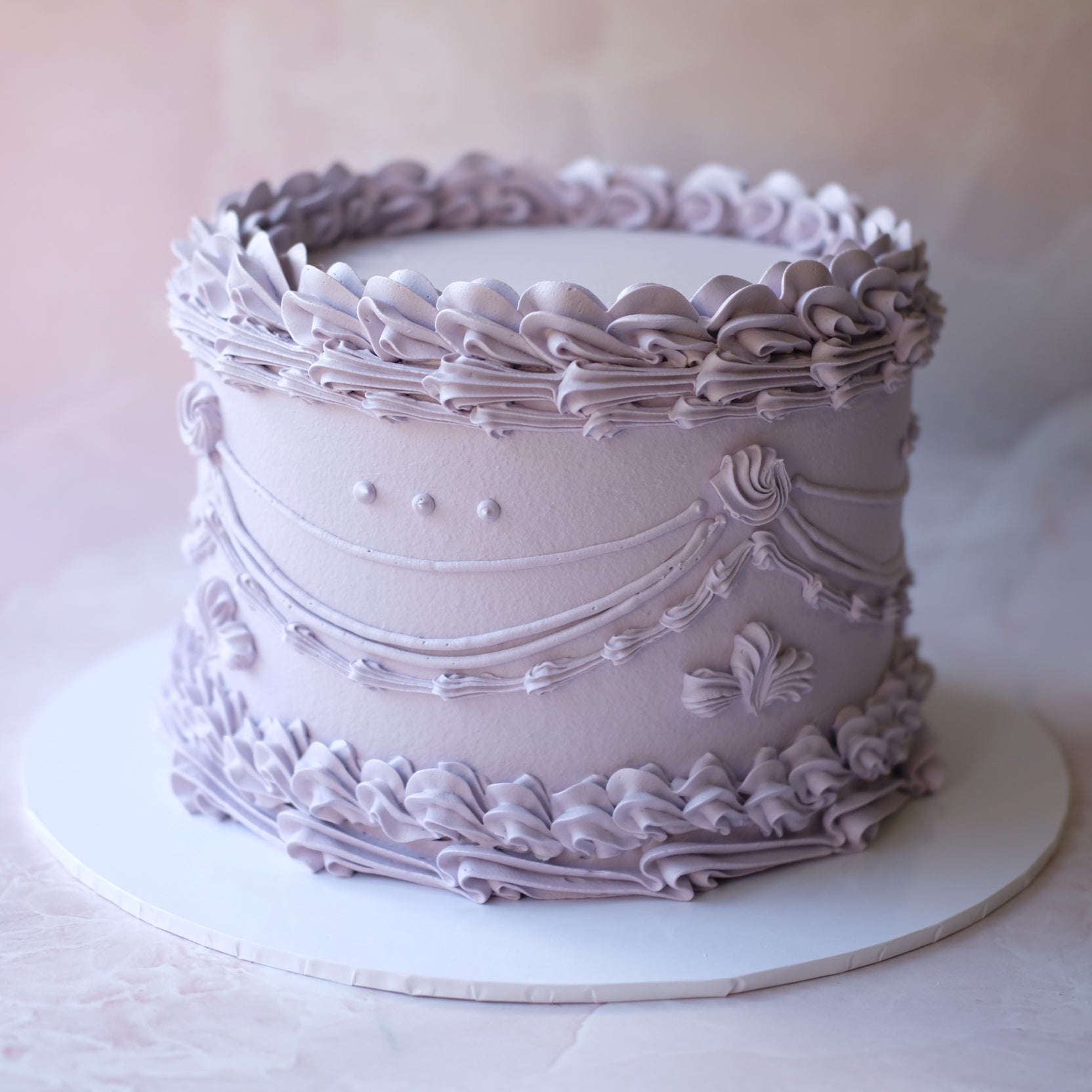 Lambeth Vintage Cake | Dreamy