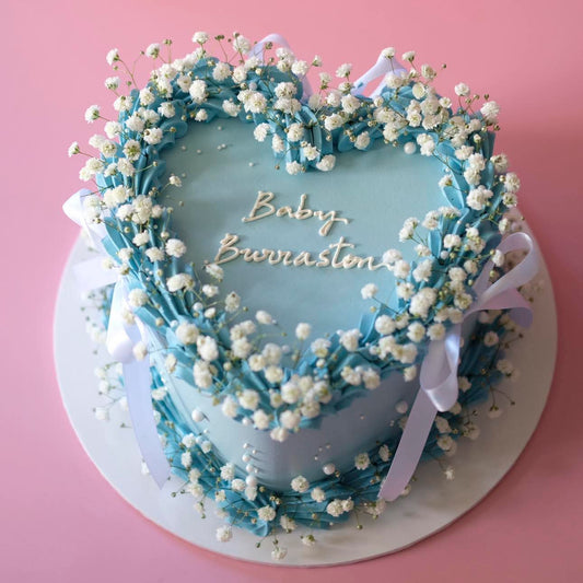 Enchanted Heart Vintage Cake | Baby Breaths