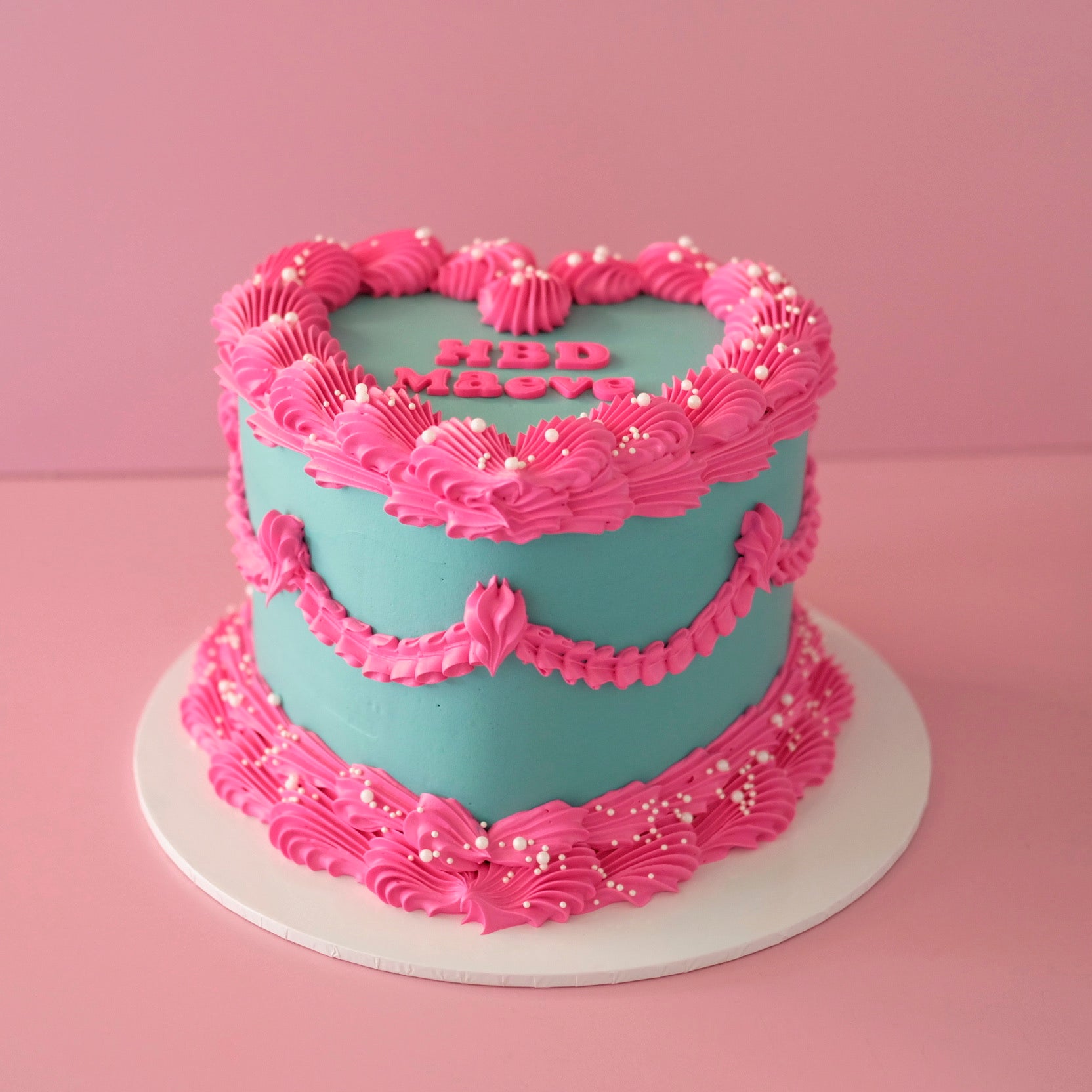 Vintage Heart Cake | Sprinkle-tastic!