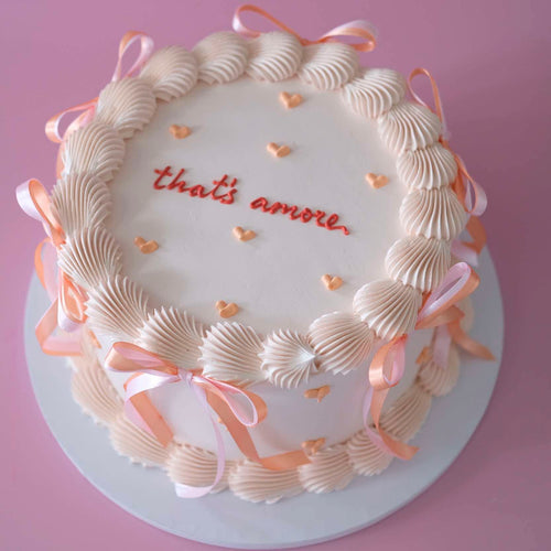 Vintage Round Cake | Two-Tone Ribbon & Mini Hearts