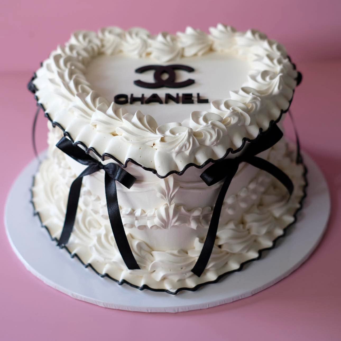 Vintage Heart Cake | Luxury Brand Logo