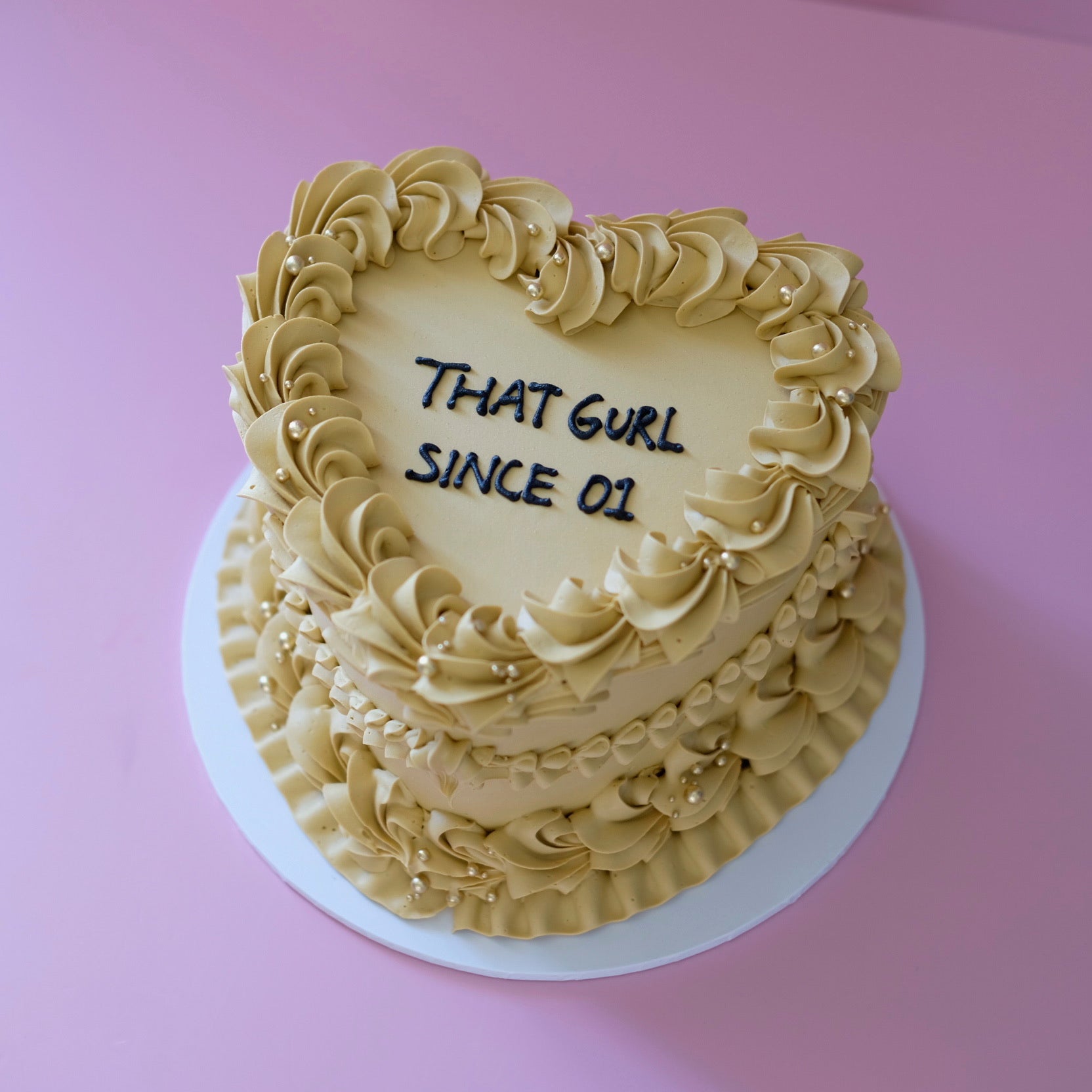 Vintage Heart Cake | Swirl Queen