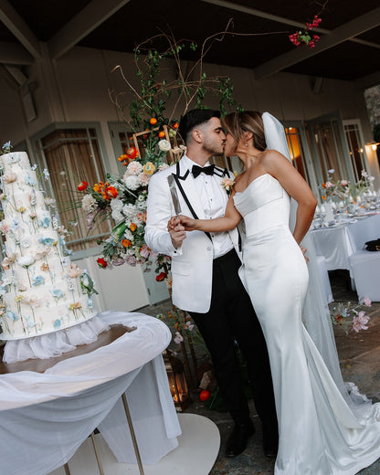 8 Tier Bougainvillea Duchess Wedding Cake