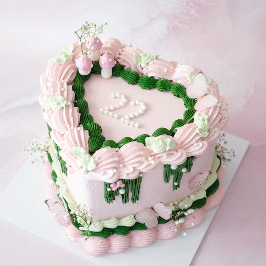 Vintage Heart Cake | Fairy Theme