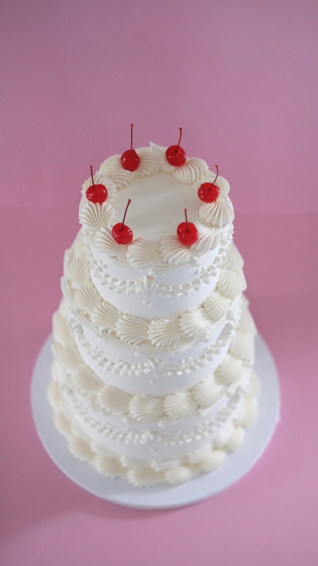 Classic Mini Hearts Cherry Round Vintage Cake | 3 Tiers / MONOCHROME