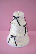 Signature Round Vintage Cake | 3 Tiers & Coquette / MONOCHROME