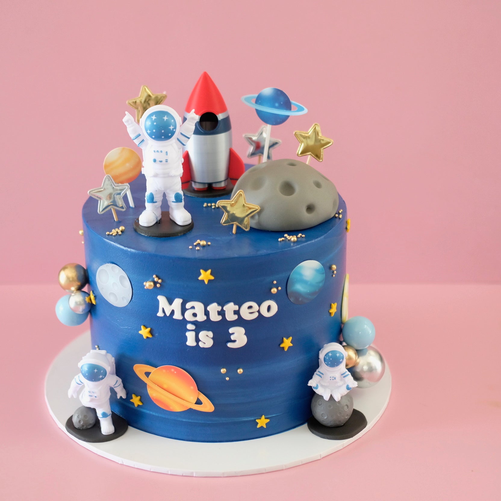 Astronaut Out of this World | Themed Novelty Cake