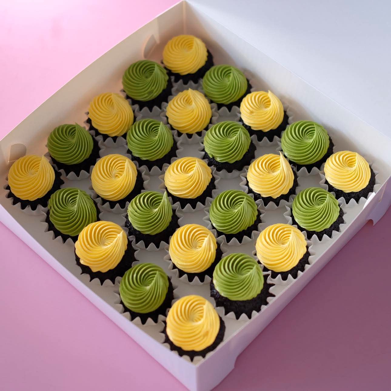 Mini Cupcakes | Box of 24