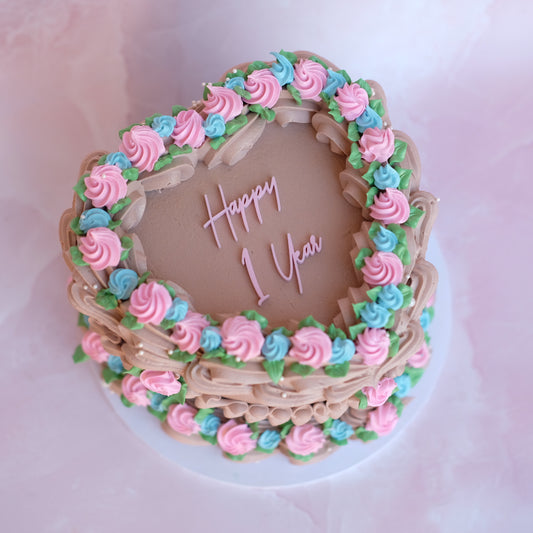 Vintage Heart Cake | Rosettes