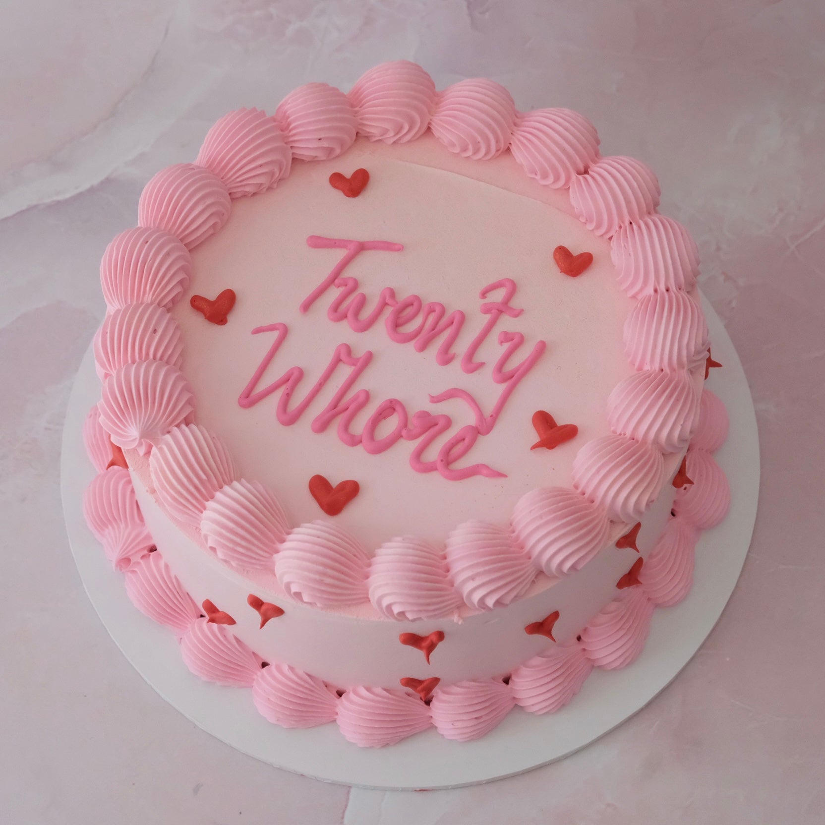 Vintage Round Cake | Mini Hearts