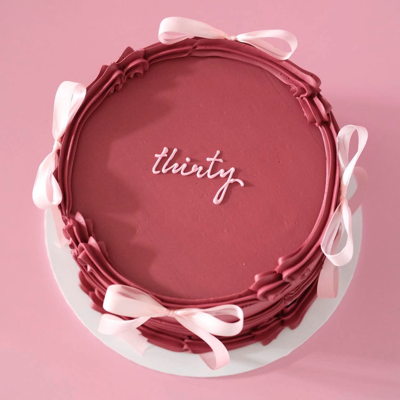 Coquette Bow Round Vintage Cake