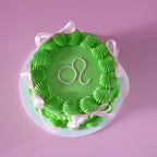 Ever So Chic Round Coquette Vintage Cake