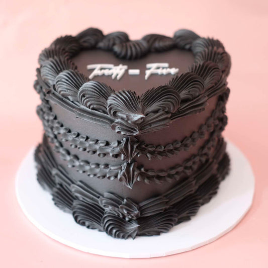 Double Ruffle Vintage Heart Cake | Monochrome