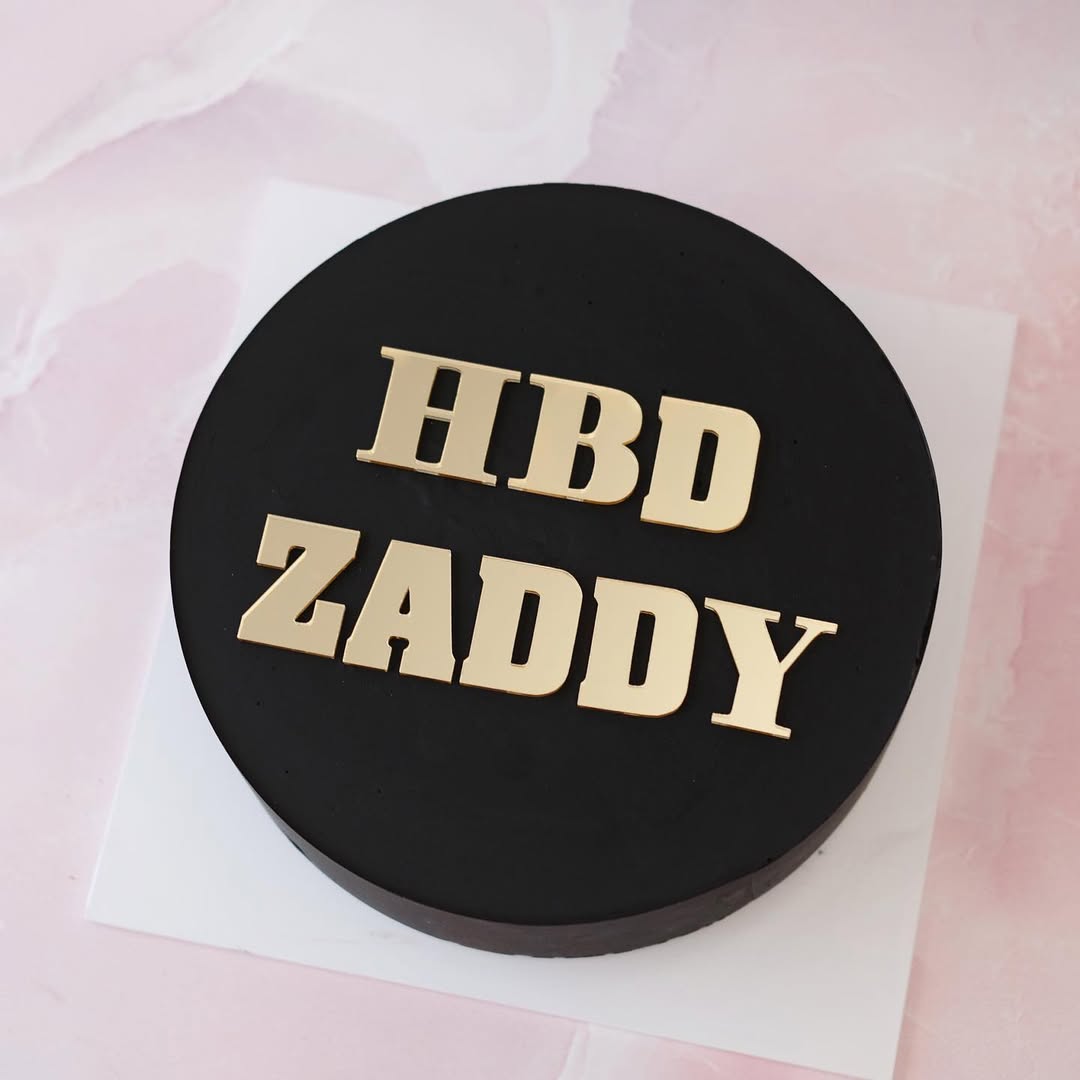 The Classic Minimal Cake