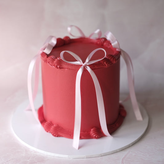 Coquette 2 Tone Round Vintage Cake