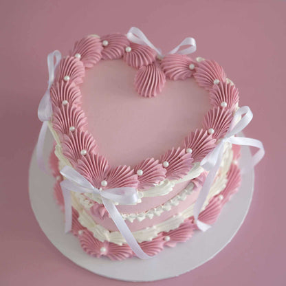 Vintage Heart Cake | Pearl White & Coquette