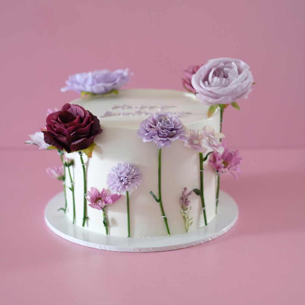 Vintage Round Cake | Wildflower Bloom