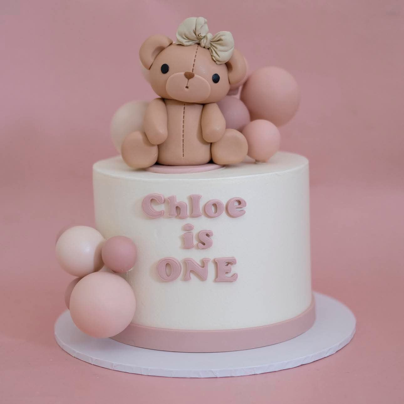 Cute Bear & Balloon Cake