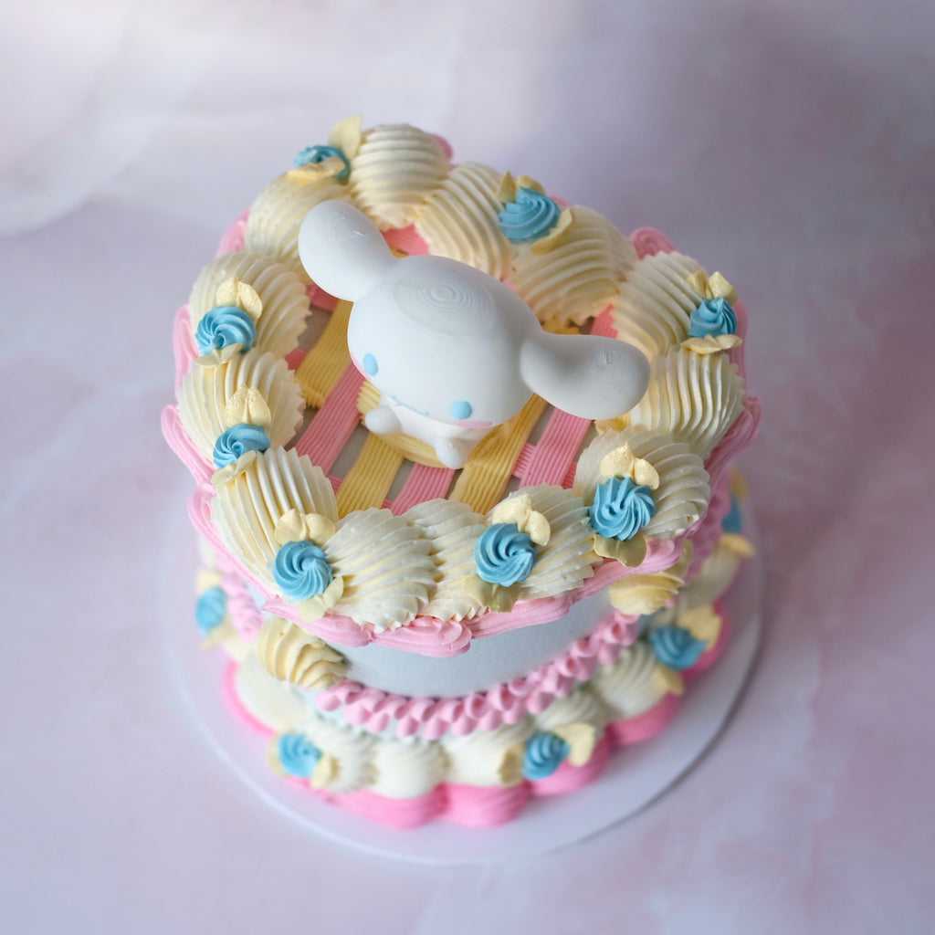 Vintage Heart Cake | Sanrio Theme